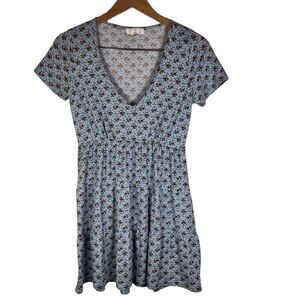 Ivy and Main Vneck Mini Green Babydoll Dress Size Medium‎ Casual Comfy